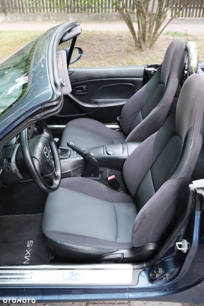 Mazda MX-5 1.6i 16V - 13