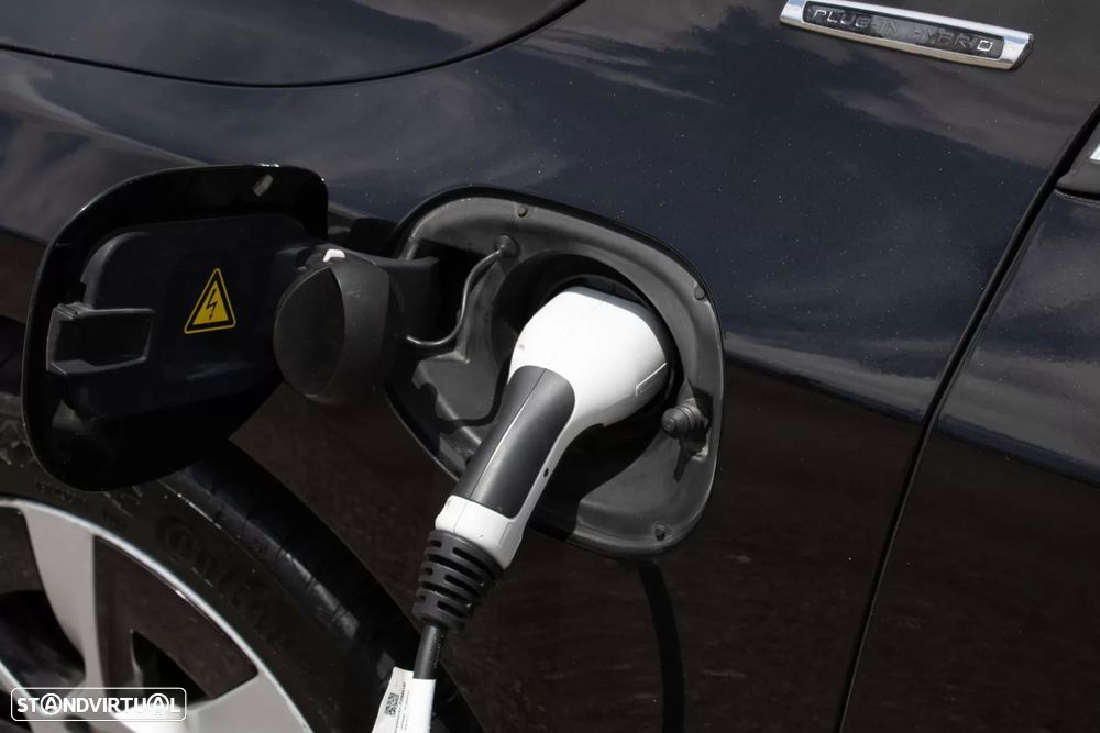 Volvo V60 D6 Plug-In-Hybrid AWD Geartronic Momentum — fotografia 10