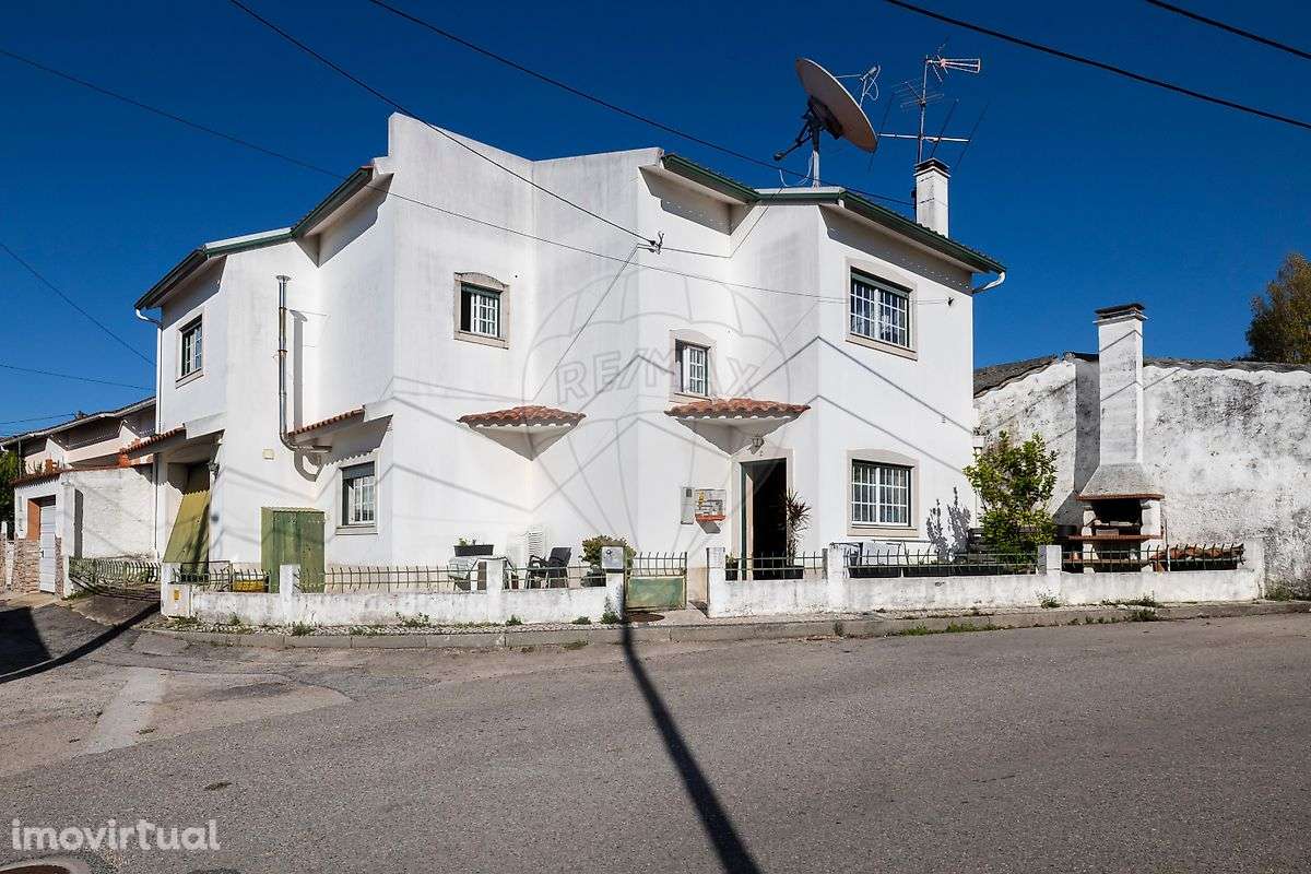 Moradia T4 para venda - Grande imagem: 2/24