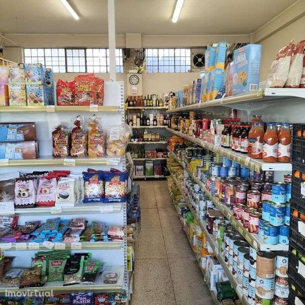 Trespasse Minimercado em funcionamento | 30 anos | clientela fiel | - Grande imagem: 2/11