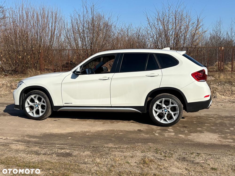 BMW X1 sDrive20i Sport Line - 8