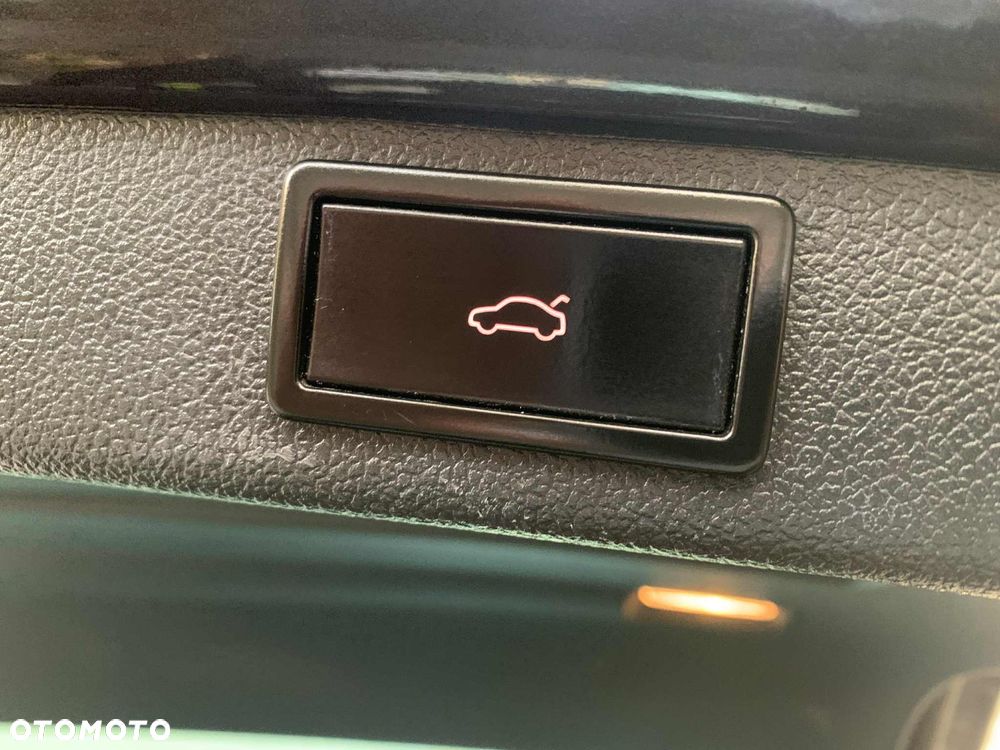 Skoda Superb 2.0 TDI Elegance DSG - 19