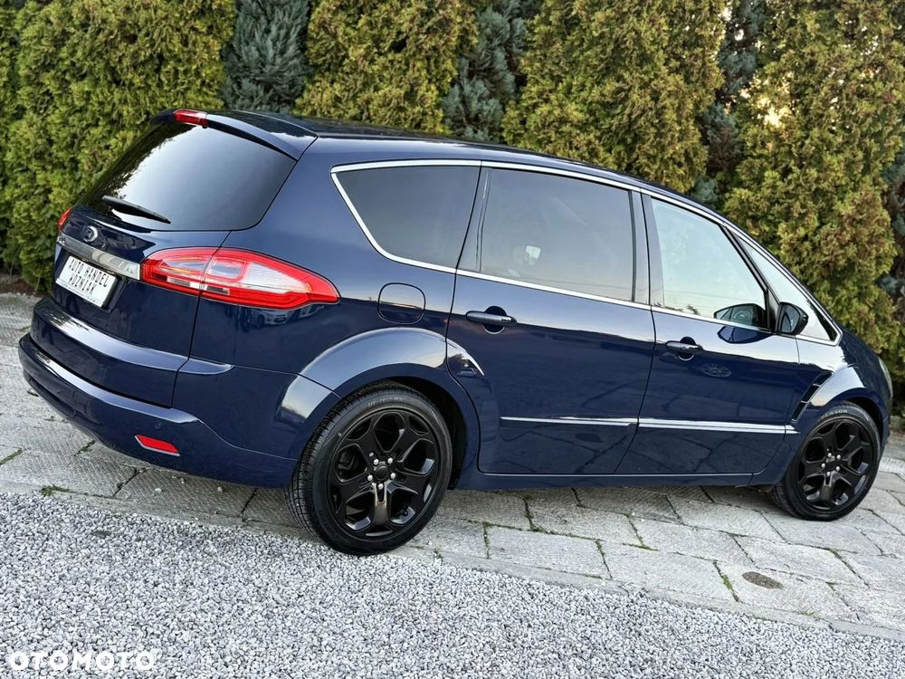 Ford S-Max - 12