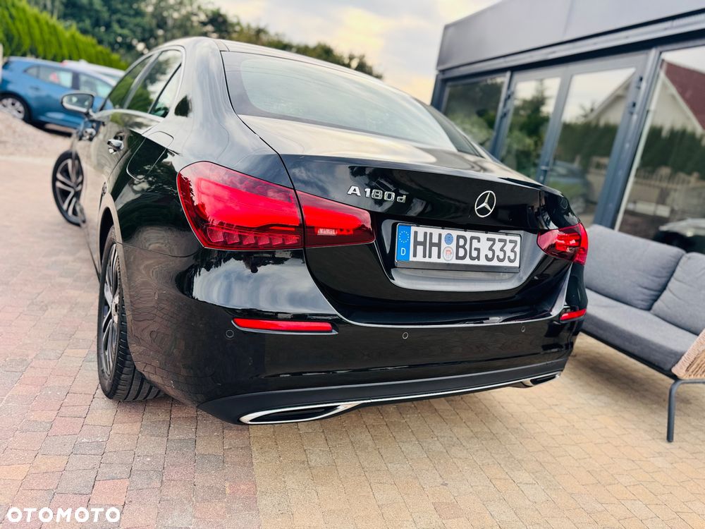 Mercedes-Benz Klasa A 180 d 8G-DCT Style - 39