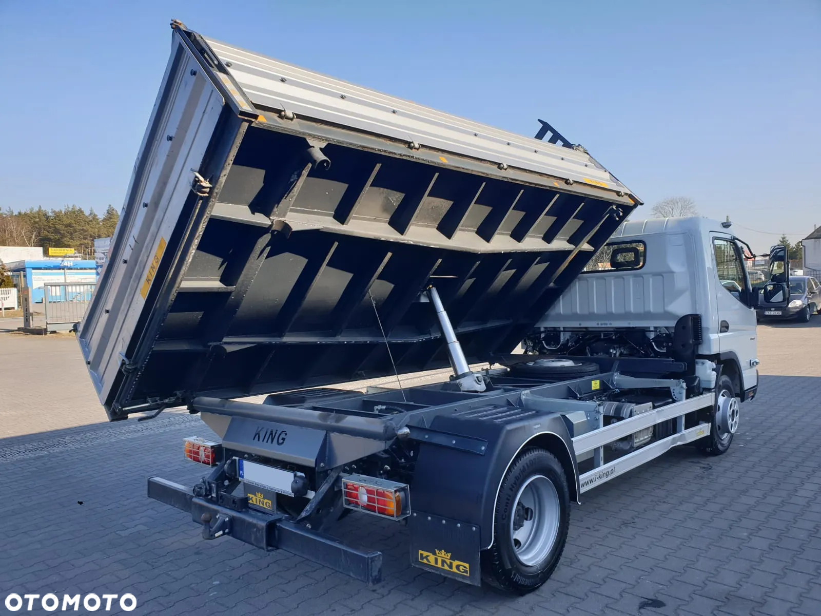 Mitsubishi FUSO CANTER 9C18 WYWROTKA TRZYSTRONNA - 3