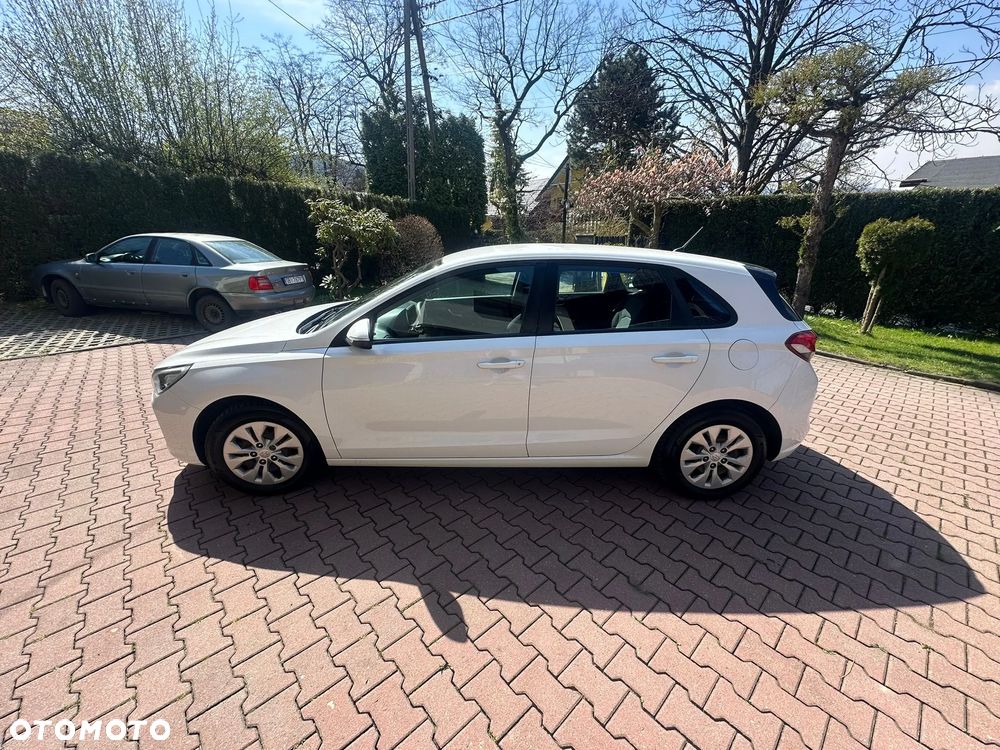 Hyundai i30 1.4 Classic + - 15