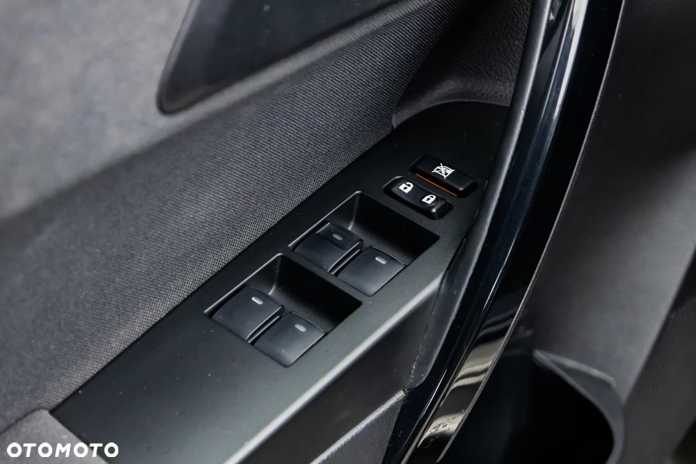 Toyota Auris Hybrid 135 Premium - 17