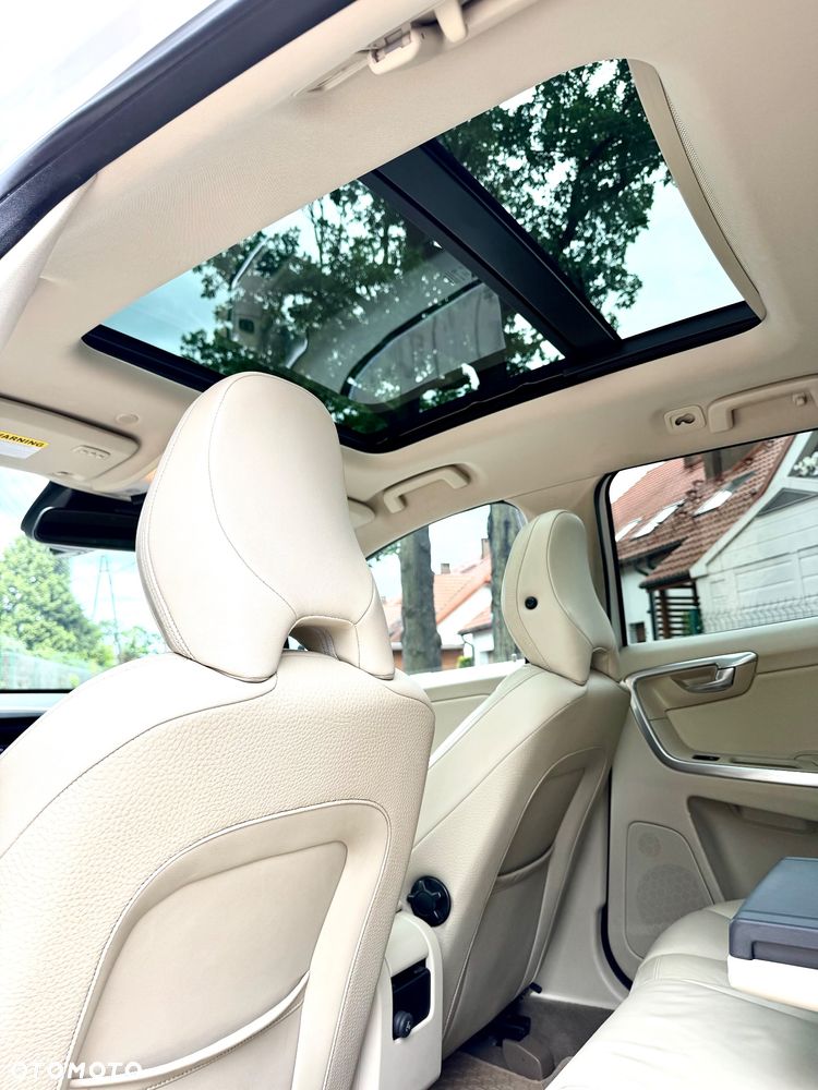 Volvo XC 60 3.2 AWD RDesign - 34