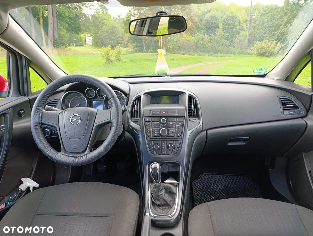 Opel Astra 1.4 - 7