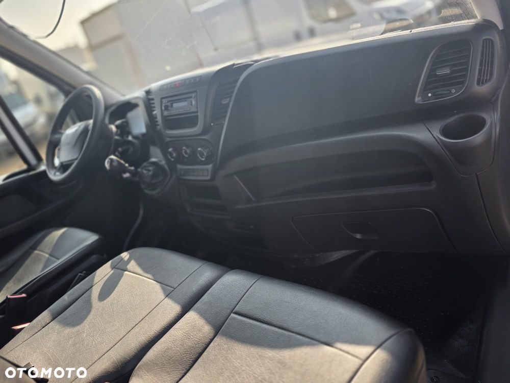 Iveco 35c14 Kontener+Winda - 15