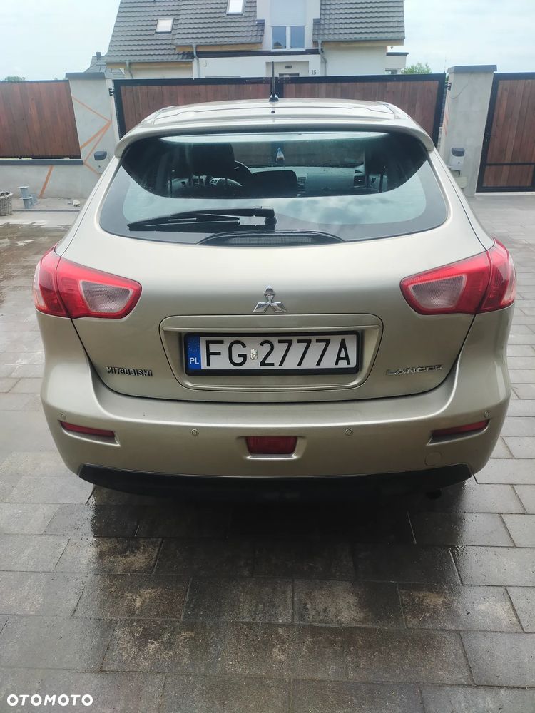 Mitsubishi Lancer 1.8 Intense - 22