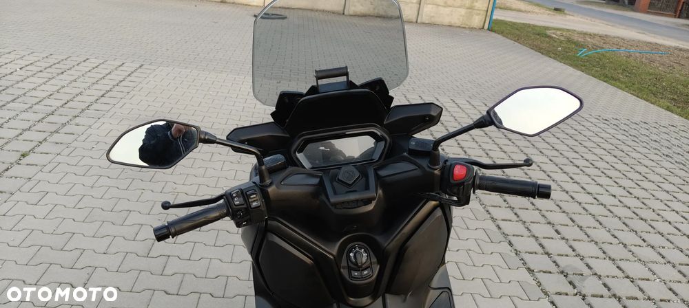 Yamaha X-max - 5