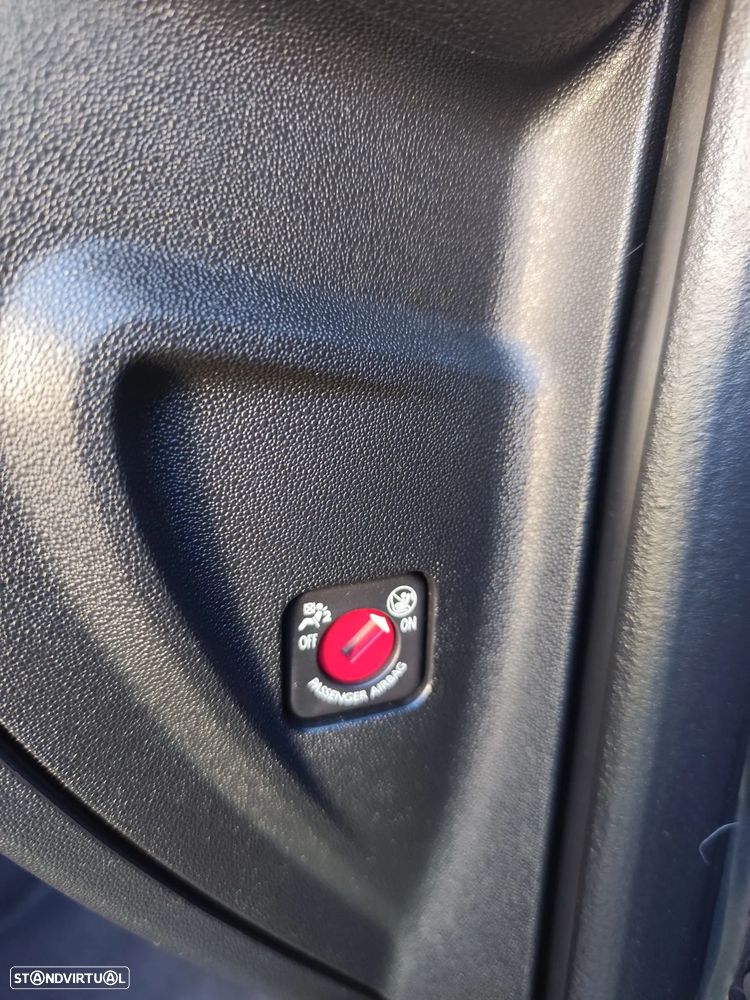 Citroën C3 1.2 PureTech Feel - 38