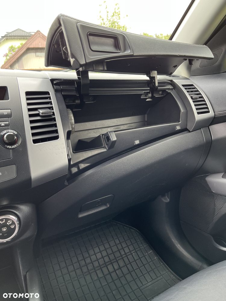 Citroën C-Crosser - 14
