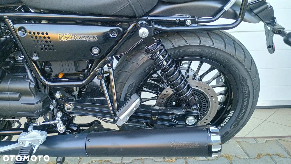 Moto Guzzi V9 - 18
