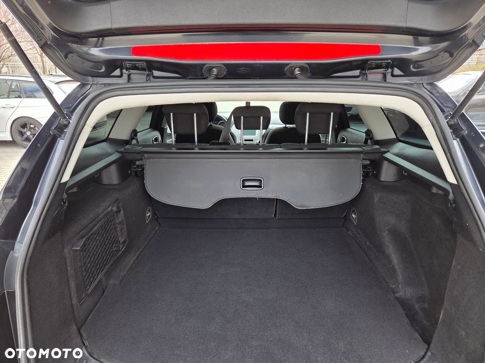 Ford Mondeo 2.0 Trend - 15