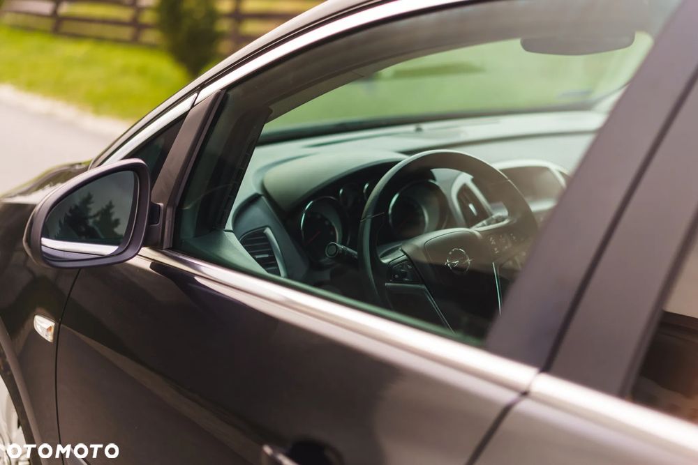 Opel Astra 1.4 T Enjoy - 4