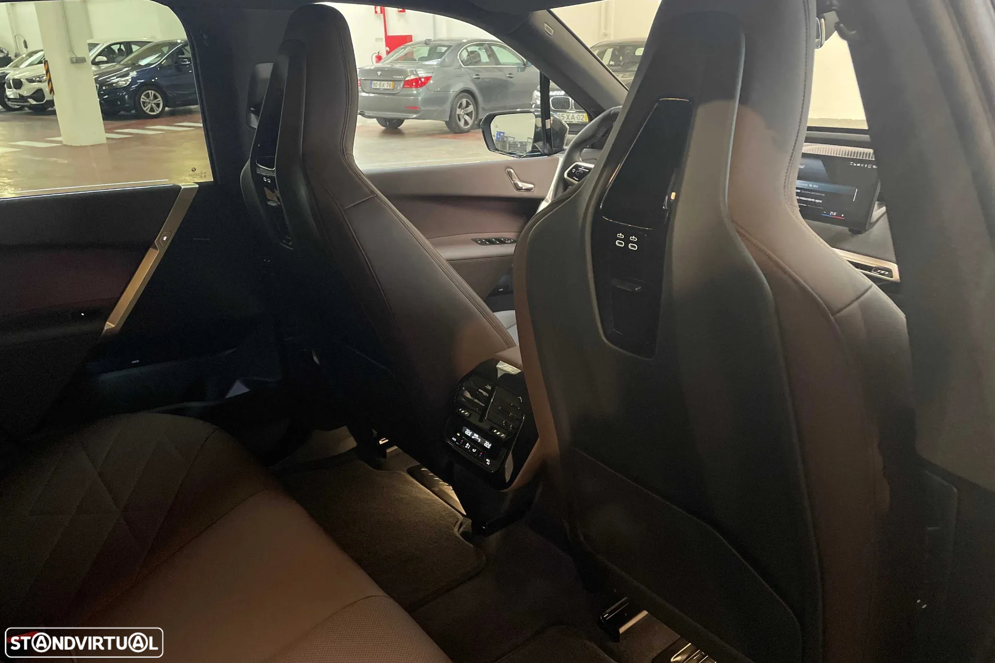 BMW iX xDrive 40 - 12