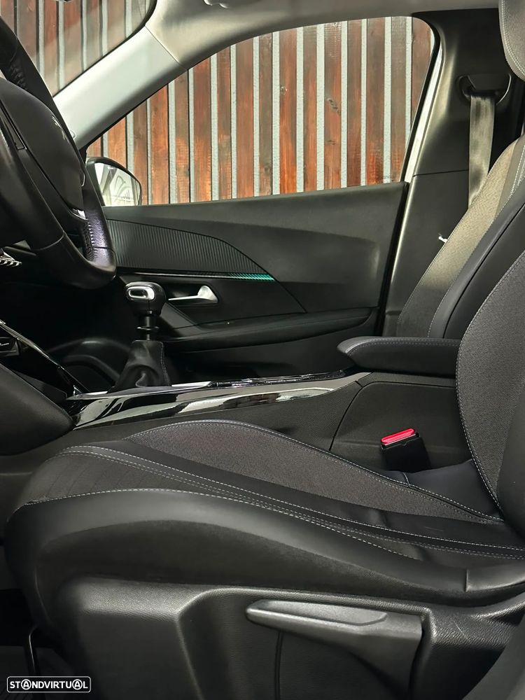 Peugeot 2008 1.5 BlueHDi Allure - 15
