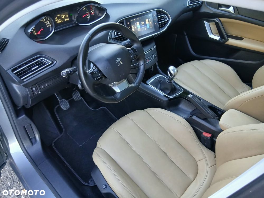 Peugeot 308 - 18