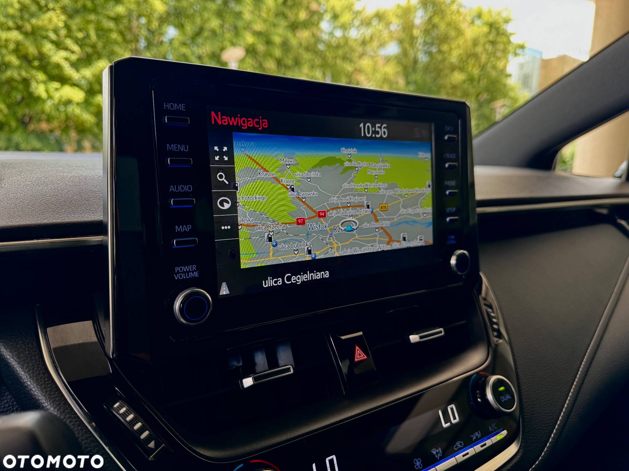 Toyota Corolla 1.8 Hybrid Comfort - 34