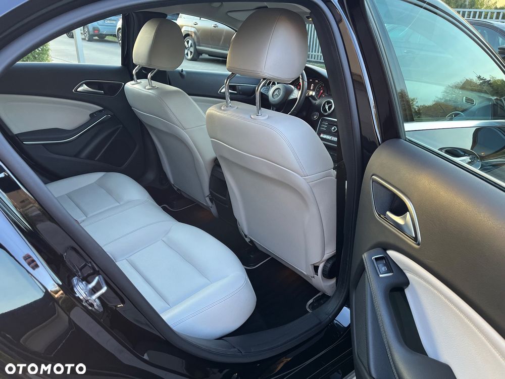 Mercedes-Benz Klasa A 220 4-Matic Style - 20