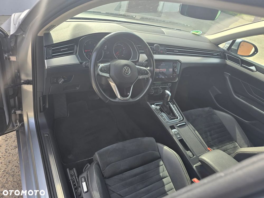 Volkswagen Passat 2.0 TDI BMT Highline DSG7 - 12