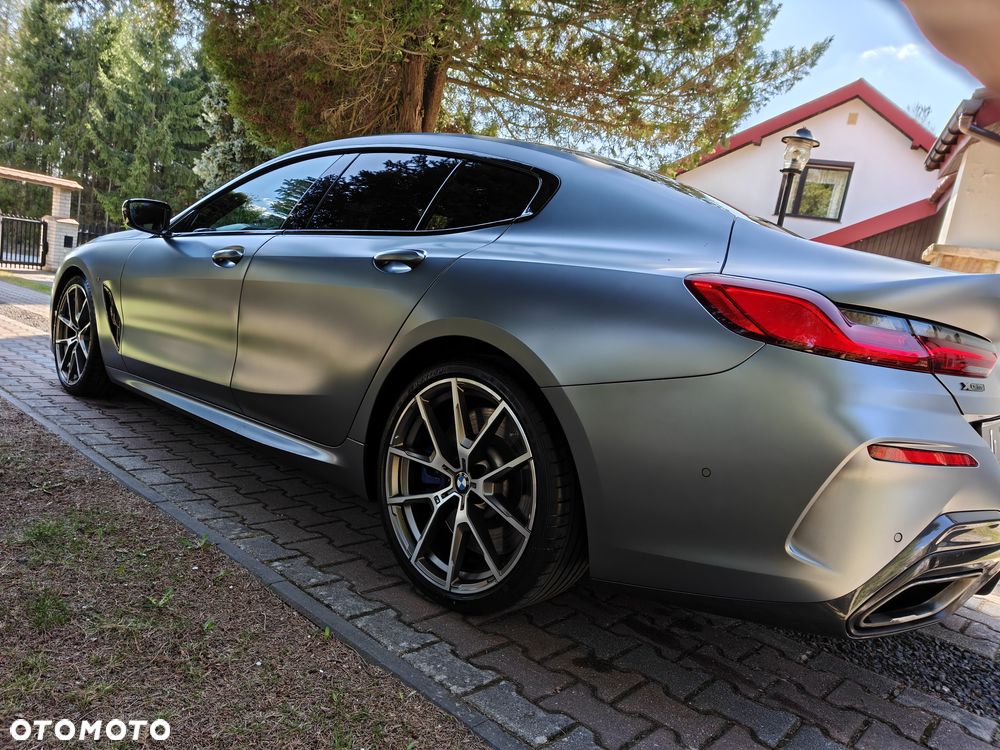 BMW Seria 8 - 32