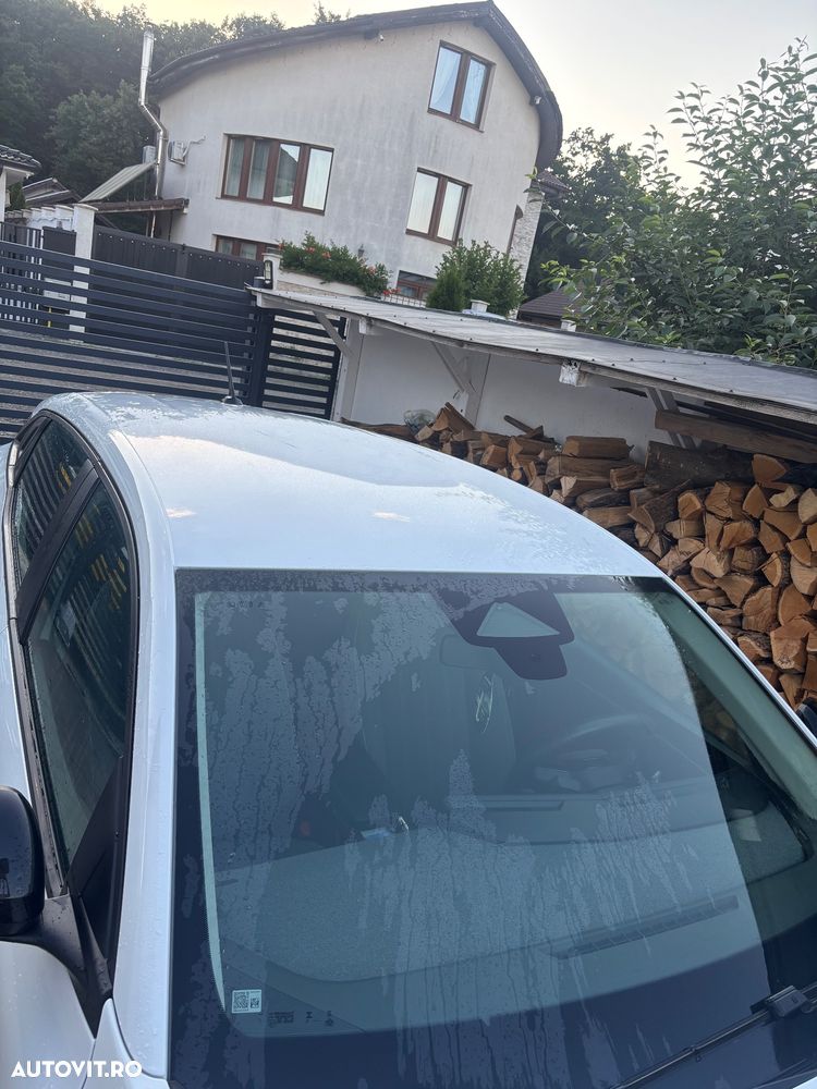 Renault Megane E-TECH 60 kWh 220 CP Iconic - 4