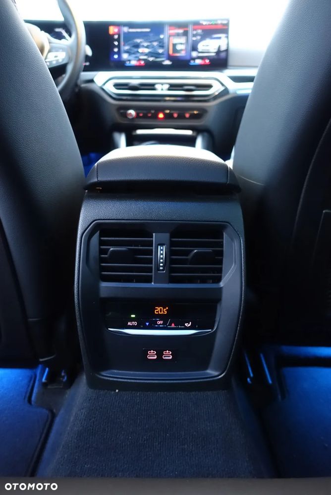 BMW Seria 3 318d - 17