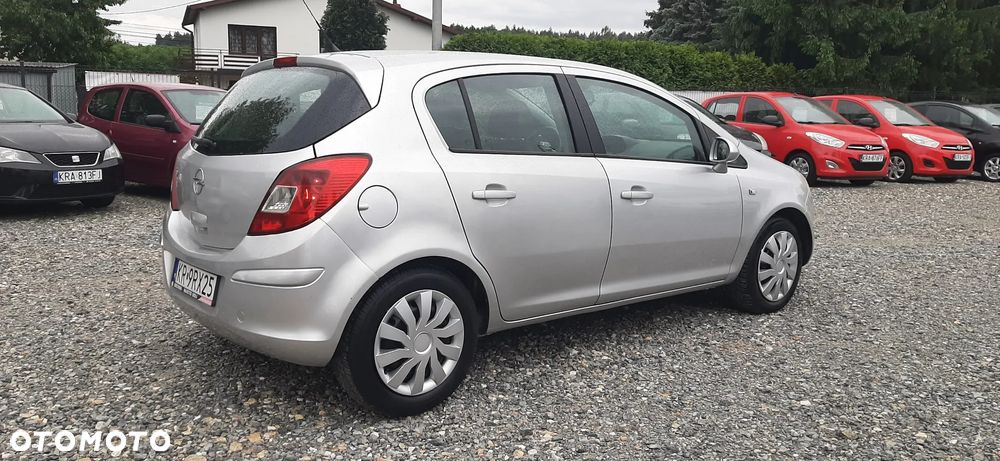 Opel Corsa - 18