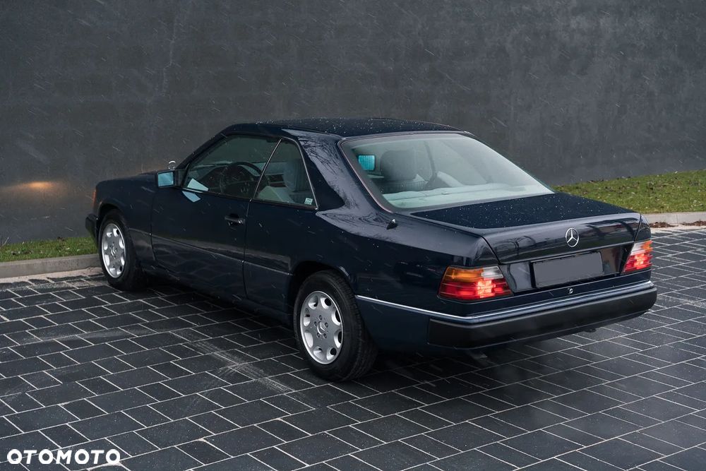 Mercedes-Benz W124 (1984-1993) - 1