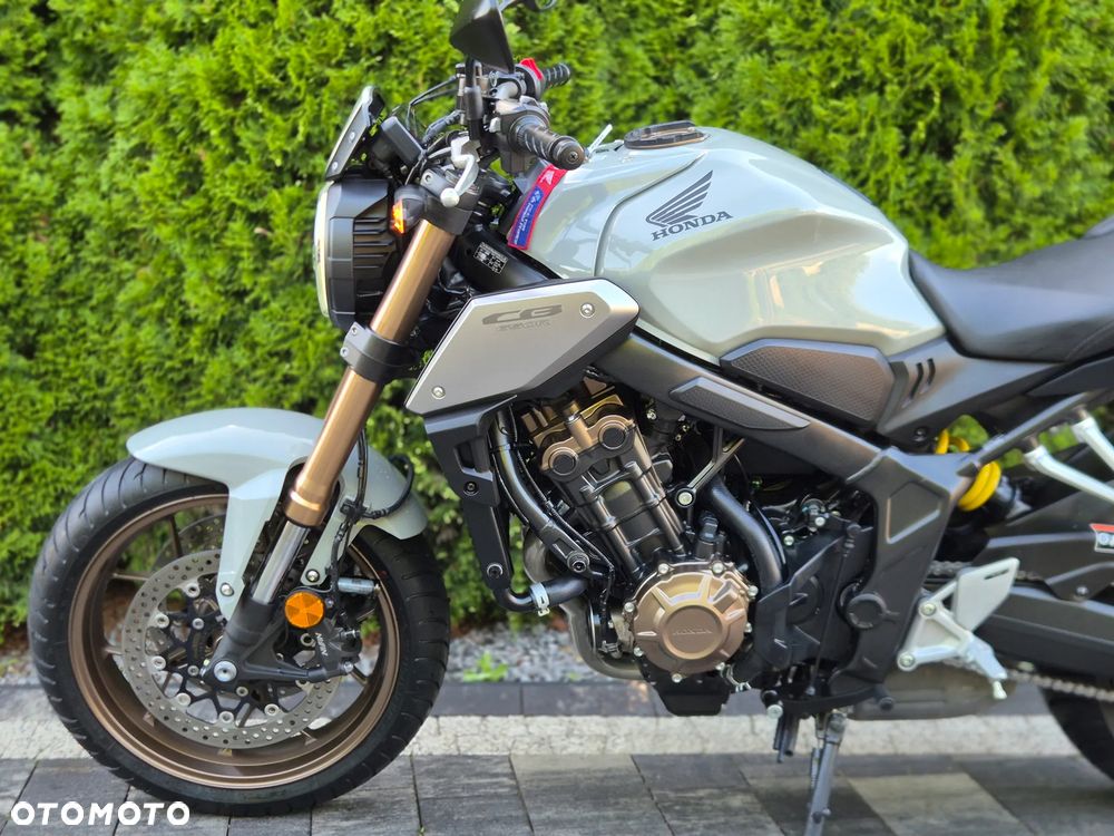 Honda CB - 21