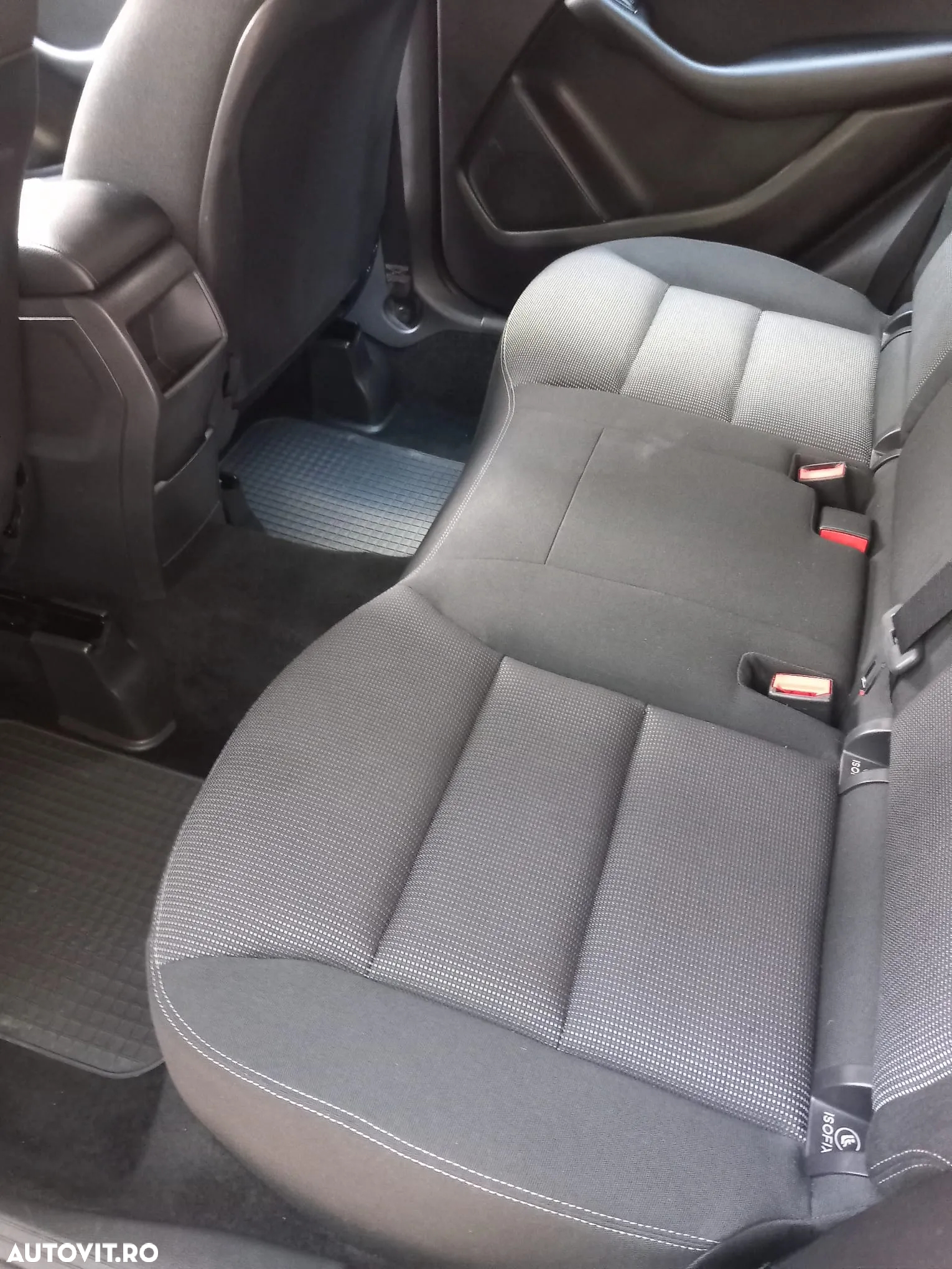 Mercedes-Benz B 180 BlueEFFICIENCY - 8