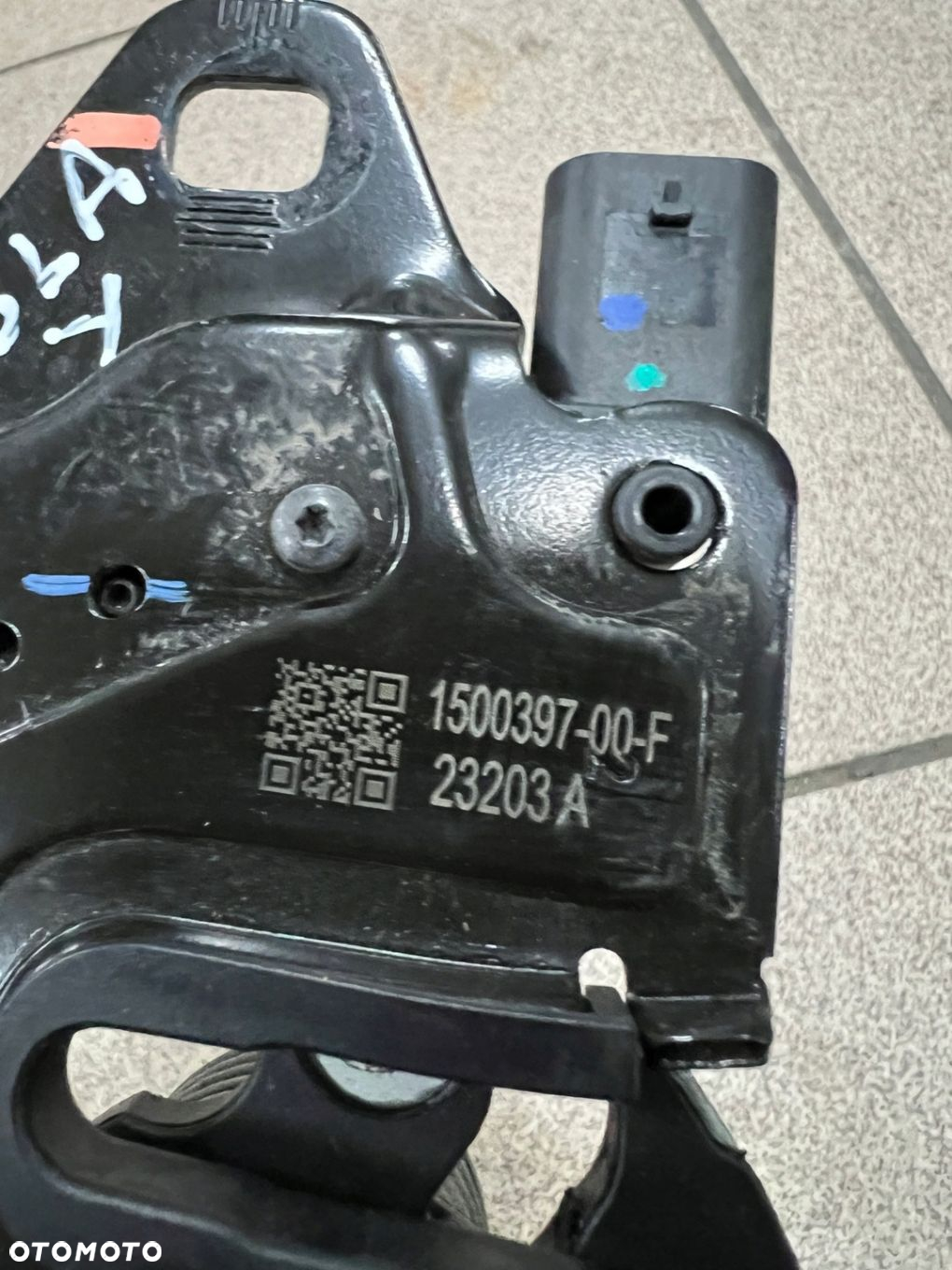 TESLA MODEL Y 3 ZAMEK RYGIEL SIŁOWNIK ZAMKA MASKI PRZÓD 1500397-00-F - 6