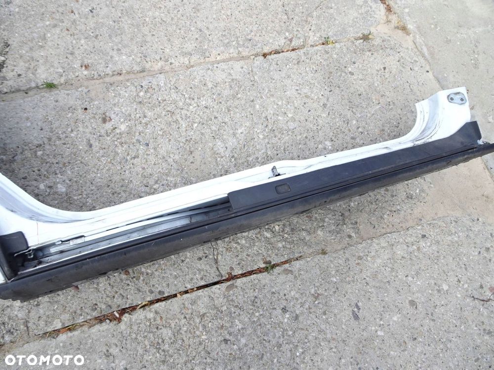 próg prawy ford b-max dc - 2