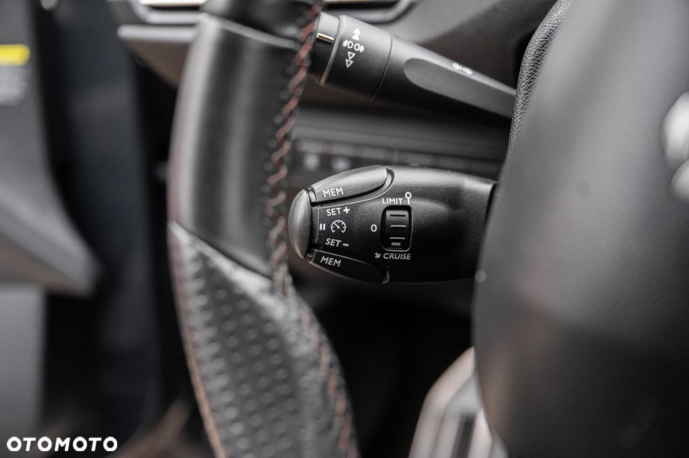 Peugeot 308 BlueHDi FAP 150 EAT6 Stop&Start GT-Line Edition - 20