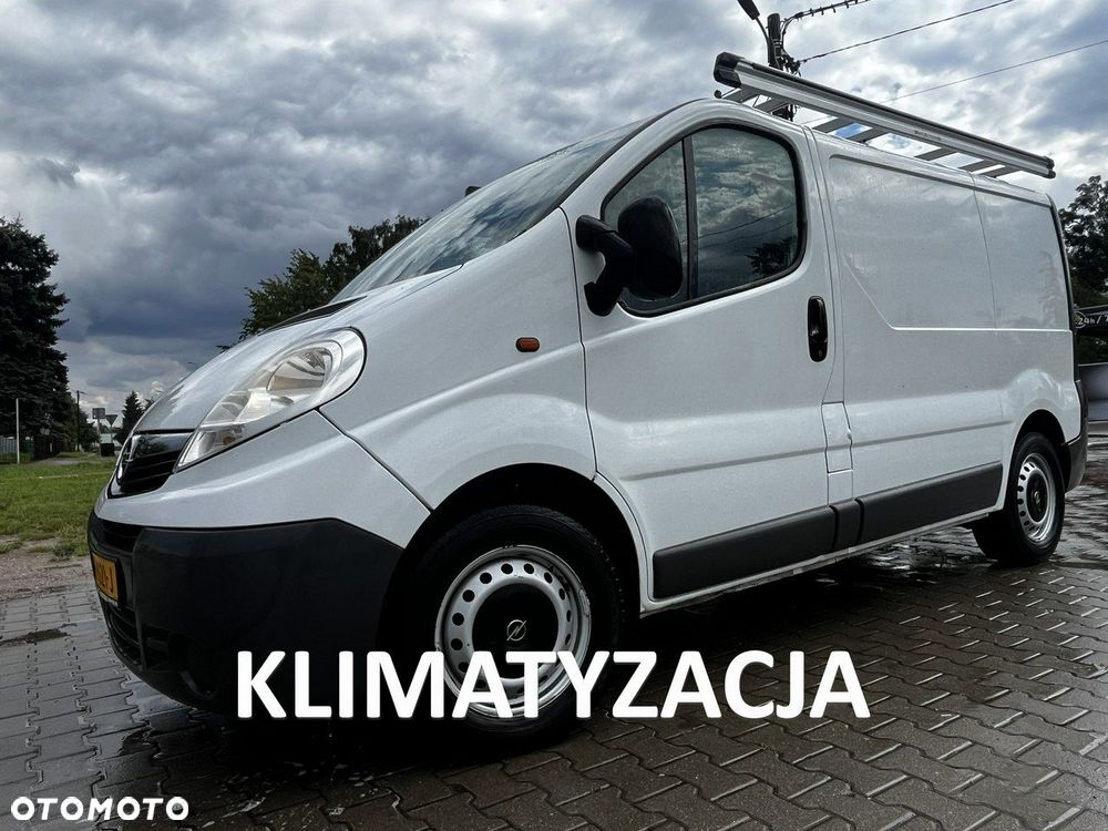 Opel Vivaro - 1