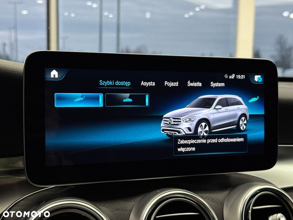 Mercedes-Benz GLC - 30