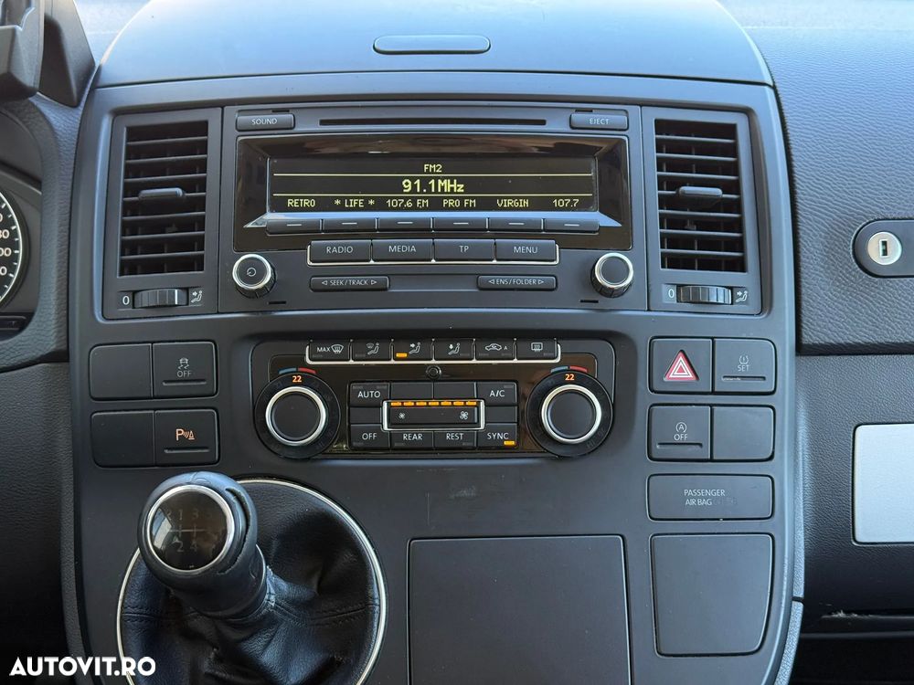 Volkswagen Multivan - 9