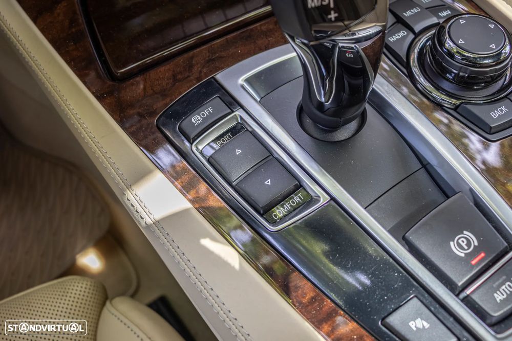 BMW 760 i - 19