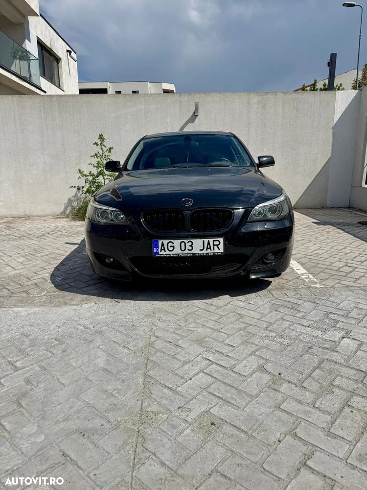 BMW Seria 5 550i Aut. - 2
