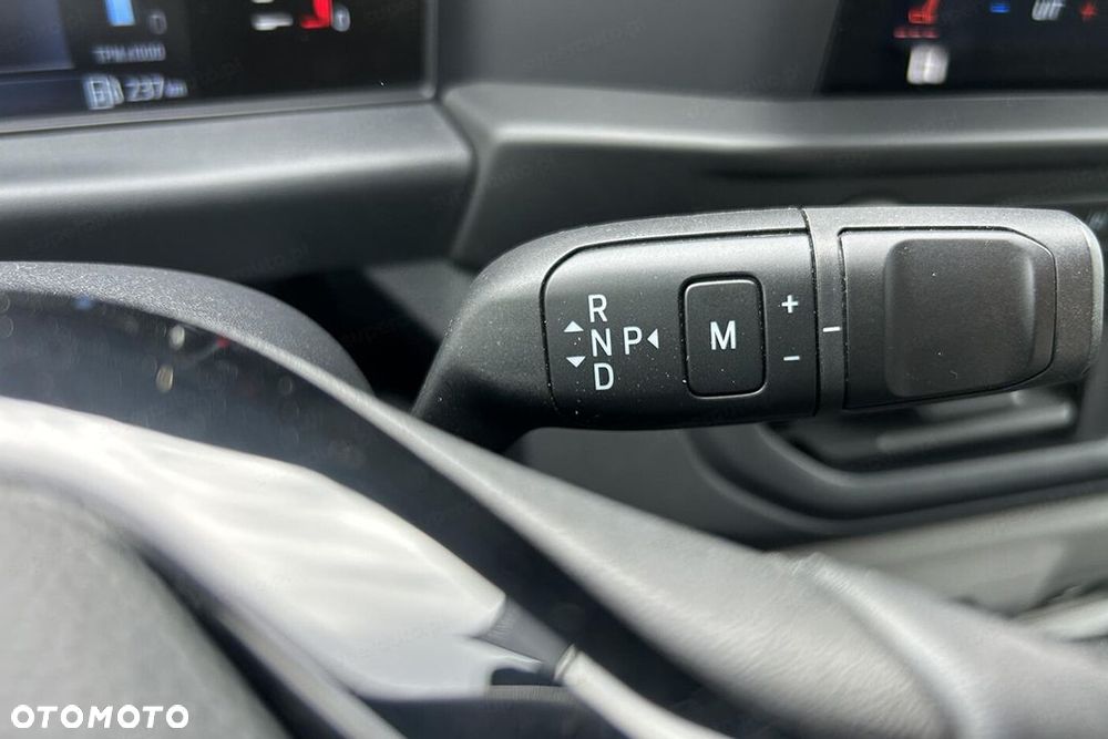 Ford Transit Custom 320 L2H1 Trend A8 2.0 136KM - 13