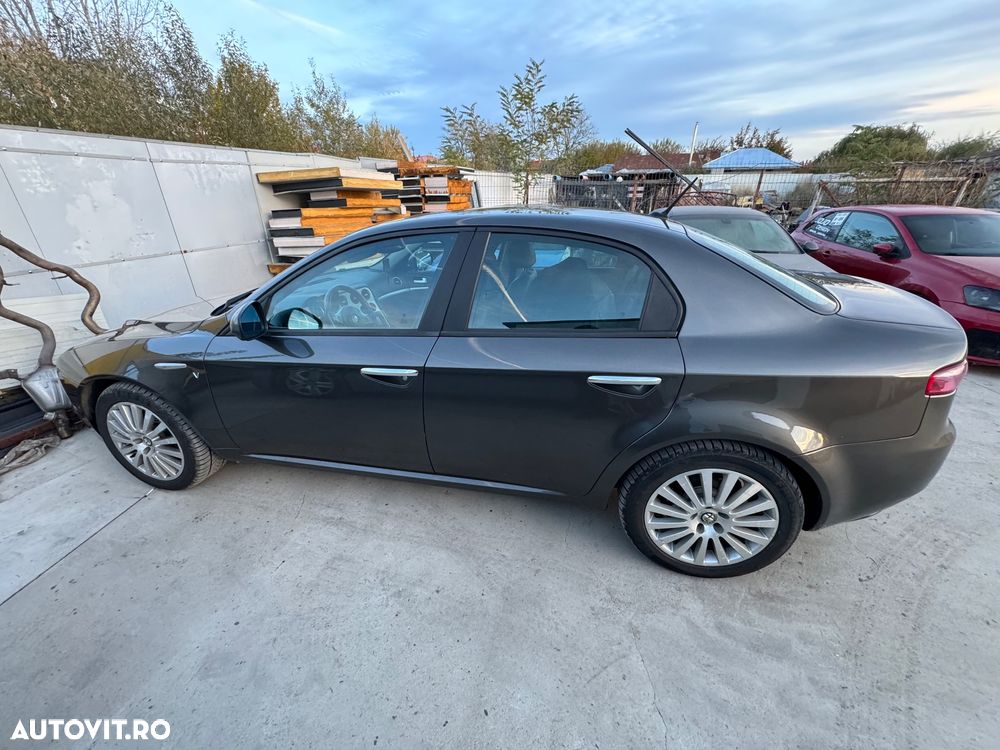 Alfa Romeo 159 2.0 Multijet 16v Distinctive - 6