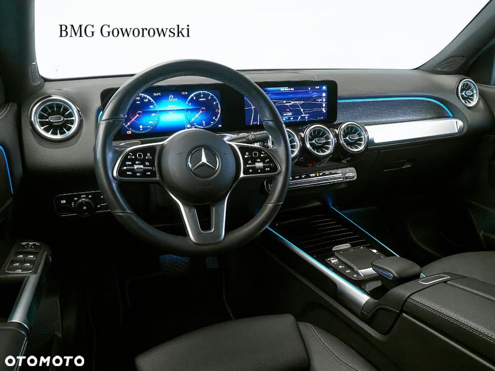 Mercedes-Benz GLB - 10