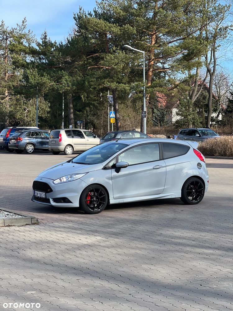 Ford Fiesta 1.6 EcoBoost ST200 - 2