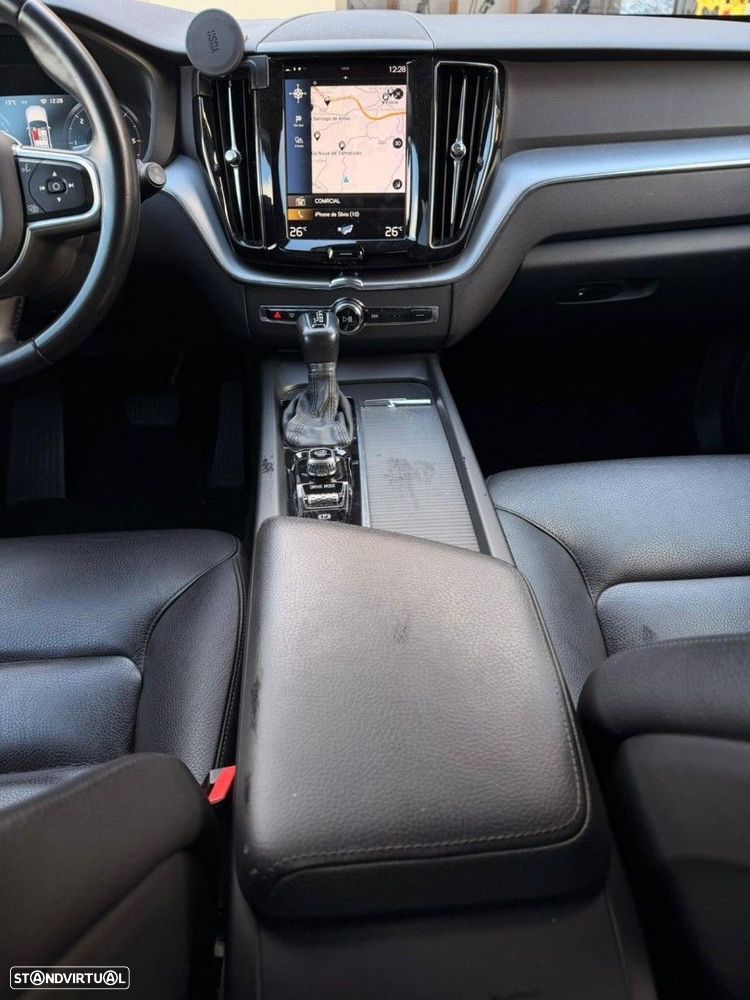 Volvo XC 60 2.0 D4 Inscription AWD Geartronic - 13