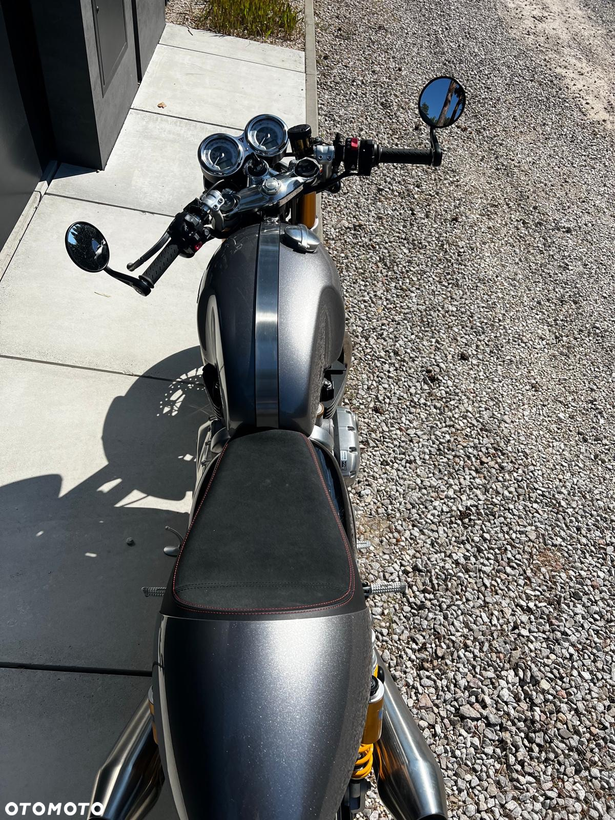 Triumph Thruxton - 14