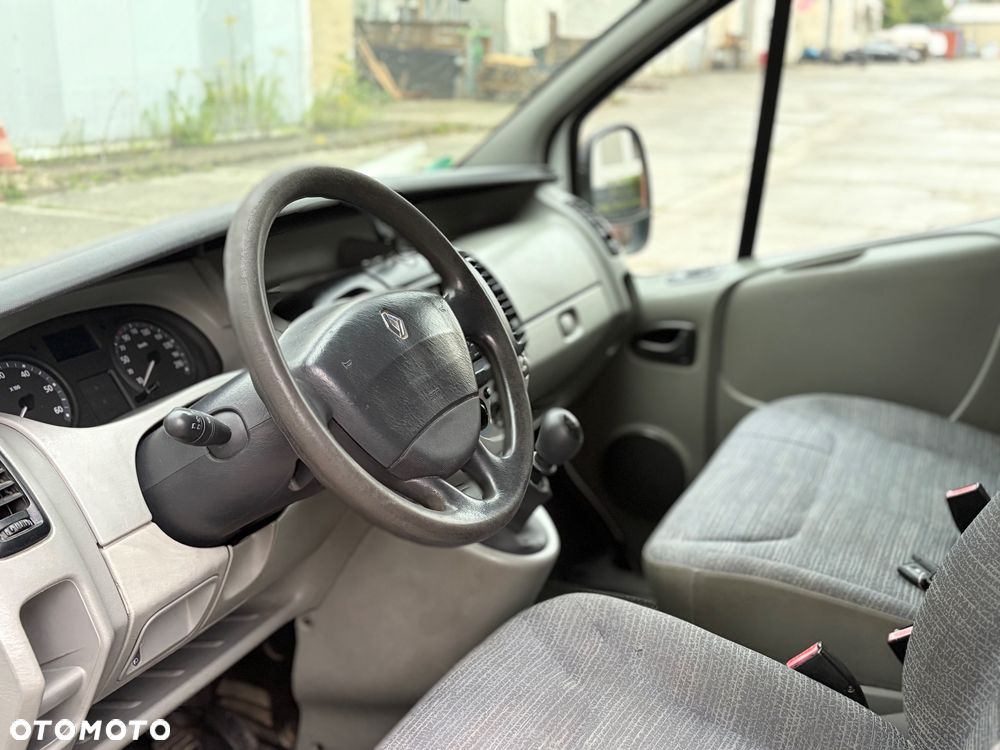Renault Trafic - 10