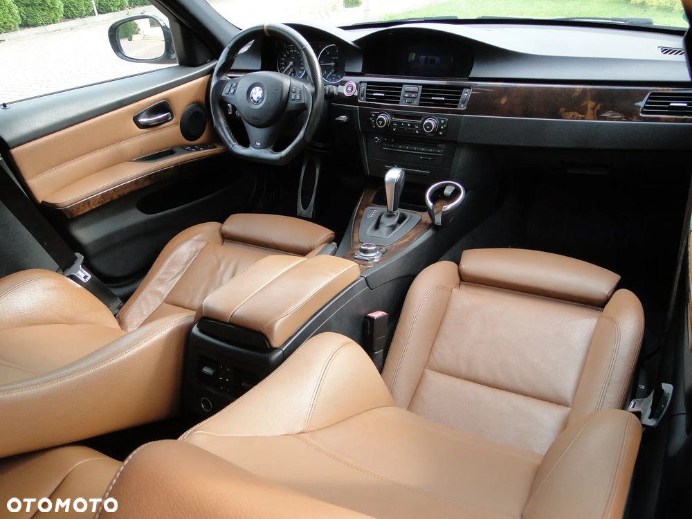 BMW Seria 3 320d Sport-Aut Sport Line - 25